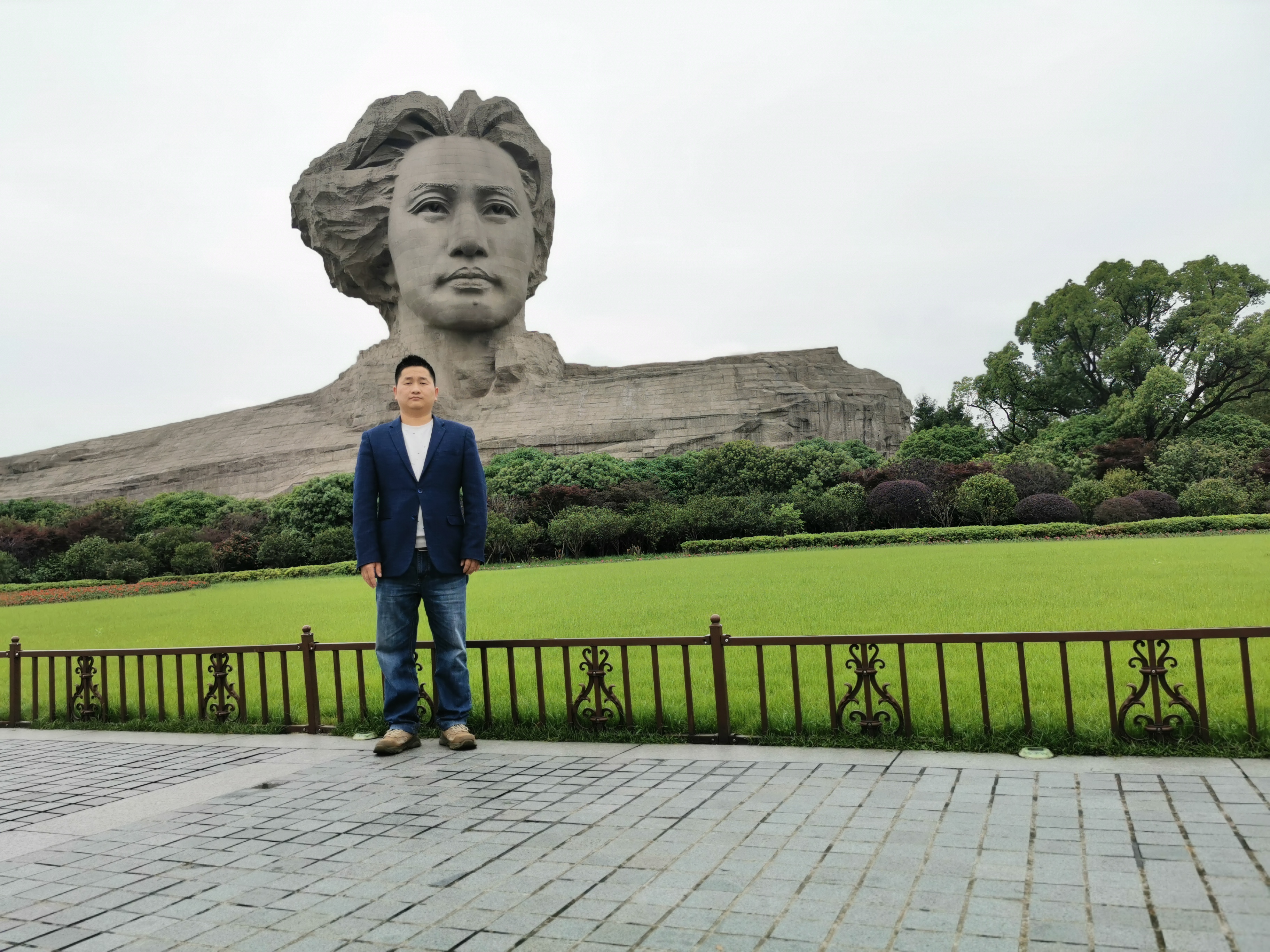 詹先生